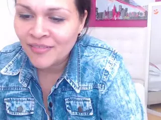 bigtitss-milf's Live Sex Cam Show