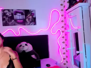 BOMBONSTH's Live Sex Cam Show