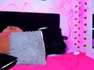 BOMBONSTH's Live Sex Cam Show