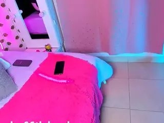 BOMBONSTH's Live Sex Cam Show
