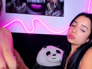 BOMBONSTH's Live Sex Cam Show