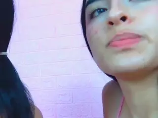 Brenda and my sexy friends's Live Sex Cam Show