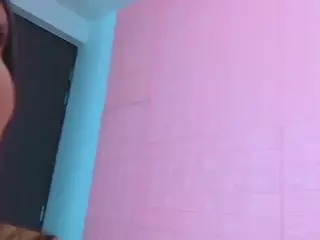 Brenda and my sexy friends's Live Sex Cam Show
