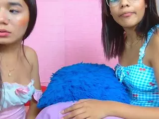 Brenda and my sexy friends's Live Sex Cam Show