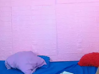 Brenda and my sexy friends's Live Sex Cam Show