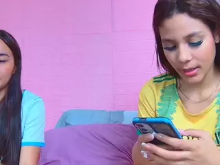 Brenda and my sexy friends's Live Sex Cam Show