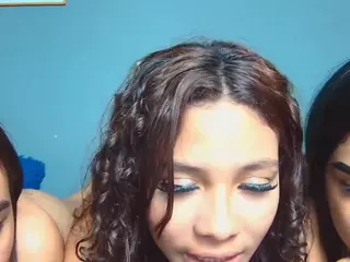 Brenda and my sexy friends's Live Sex Cam Show