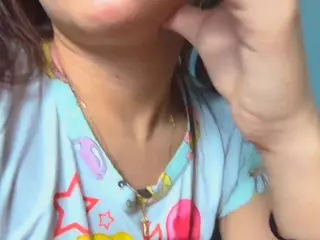 Brenda and my sexy friends's Live Sex Cam Show