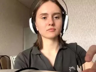 CateFrankson's Live Sex Cam Show
