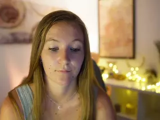 ClarraSweet's Live Sex Cam Show