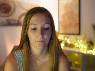 ClarraSweet's Live Sex Cam Show