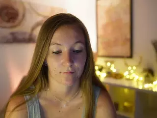 ClarraSweet's Live Sex Cam Show