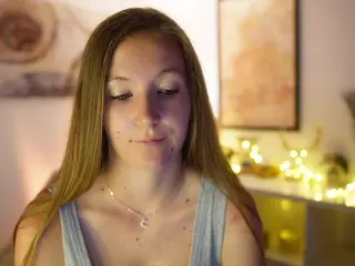 ClarraSweet's Live Sex Cam Show