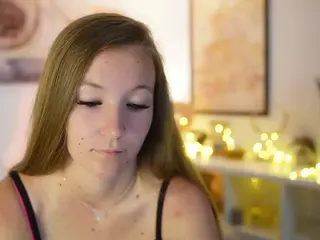 ClarraSweet's Live Sex Cam Show