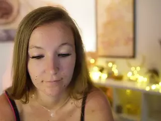 ClarraSweet's Live Sex Cam Show