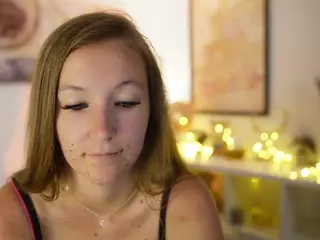 ClarraSweet's Live Sex Cam Show