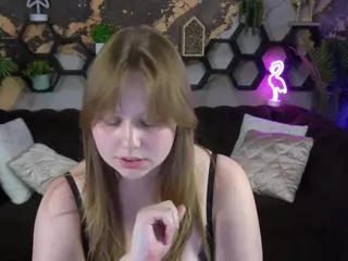CrystallPaws's Live Sex Cam Show
