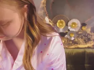 CrystallPaws's Live Sex Cam Show