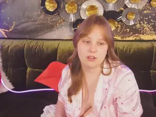 CrystallPaws's Live Sex Cam Show