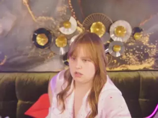 CrystallPaws's Live Sex Cam Show