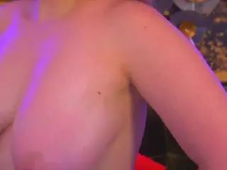 CrystallPaws's Live Sex Cam Show