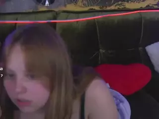 CrystallPaws's Live Sex Cam Show