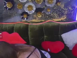 CrystallPaws's Live Sex Cam Show