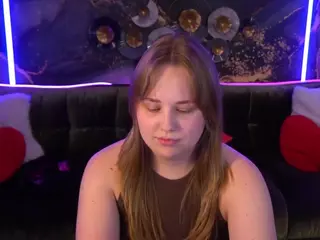 CrystallPaws's Live Sex Cam Show
