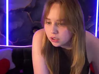 CrystallPaws's Live Sex Cam Show