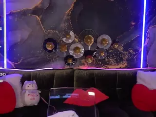 CrystallPaws's Live Sex Cam Show