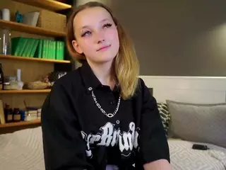 DevonaHarn's Live Sex Cam Show