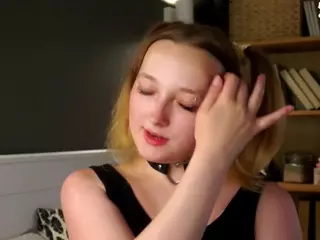 DevonaHarn's Live Sex Cam Show