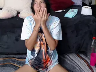 dulcesky12's Live Sex Cam Show