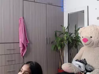dulcesky12's Live Sex Cam Show