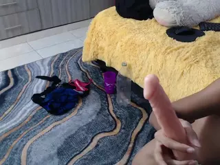 dulcesky12's Live Sex Cam Show