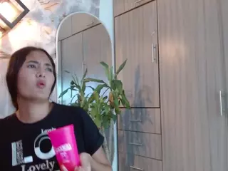 dulcesky12's Live Sex Cam Show