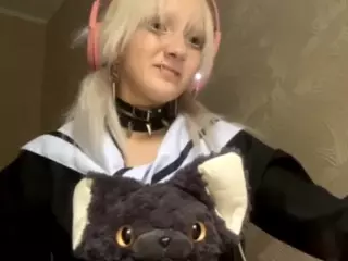 EdithaFort's Live Sex Cam Show