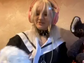 EdithaFort's Live Sex Cam Show