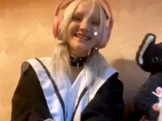 EdithaFort's Live Sex Cam Show