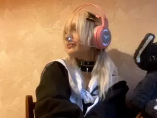 EdithaFort's Live Sex Cam Show