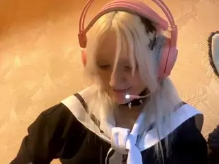 EdithaFort's Live Sex Cam Show