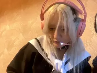 EdithaFort's Live Sex Cam Show
