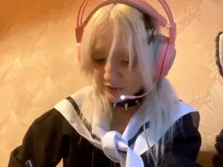 EdithaFort's Live Sex Cam Show