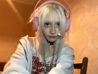 EdithaFort's Live Sex Cam Show