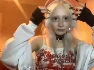 EdithaFort's Live Sex Cam Show