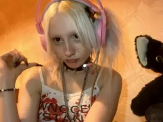 EdithaFort's Live Sex Cam Show