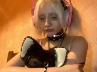 EdithaFort's Live Sex Cam Show