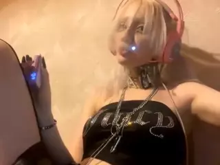 EdithaFort's Live Sex Cam Show