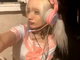 EdithaFort's Live Sex Cam Show