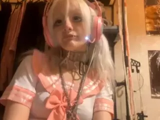 EdithaFort's Live Sex Cam Show